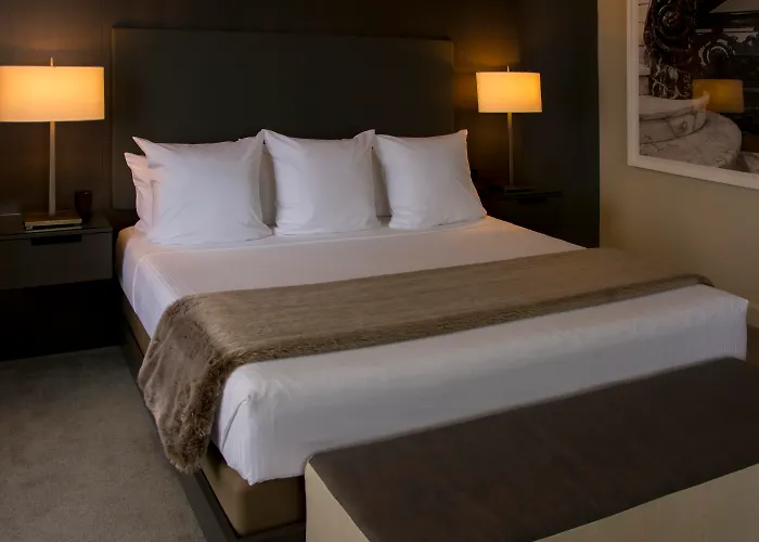 The Benson Portland, Curio Collection By Hilton